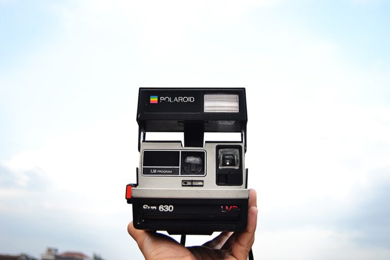 How To Buy a Custom Polaroid Film Online?